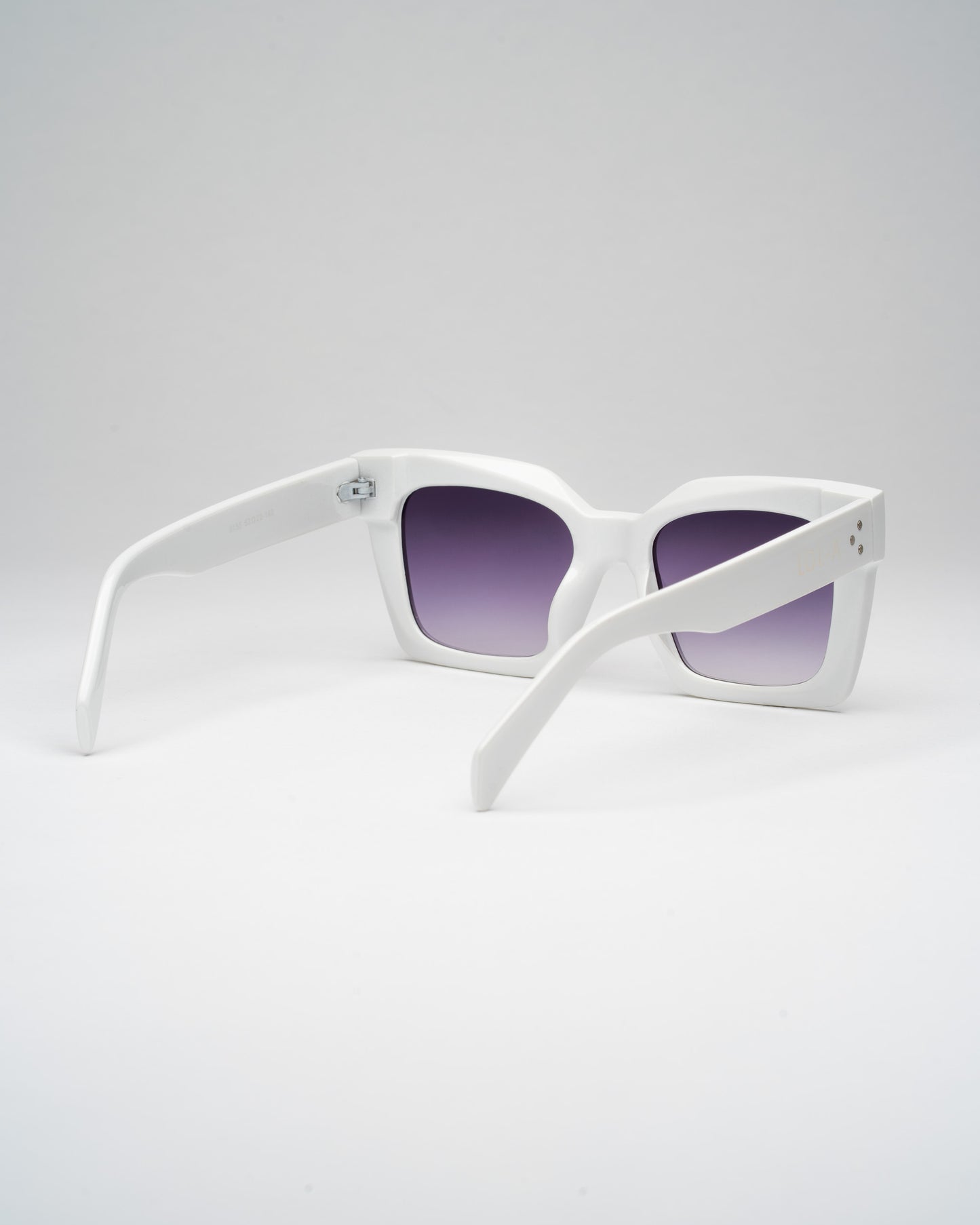 “90s WHITE" Sunglasses